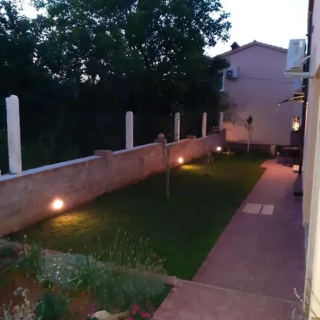 Apartman San 2 *