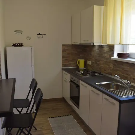 Apartment Apartman San 2